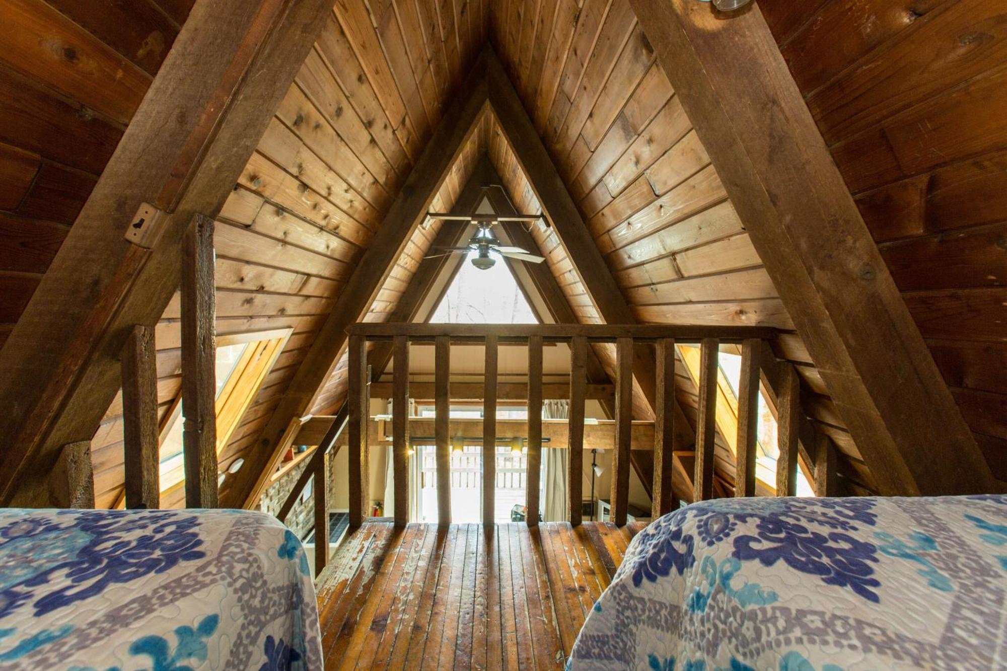Montfair Resort Farm Crozet Room photo
