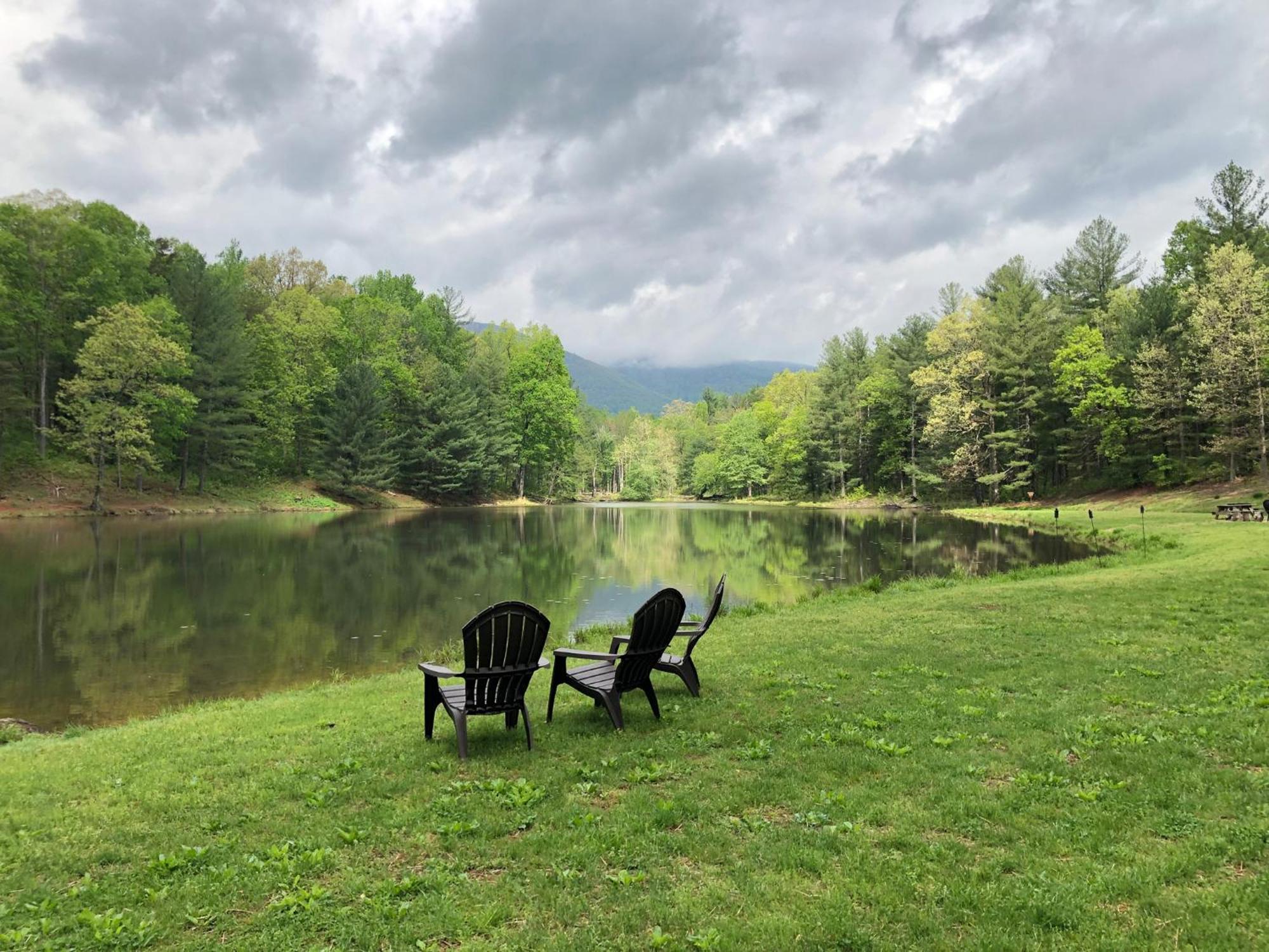 Montfair Resort Farm Crozet Room photo