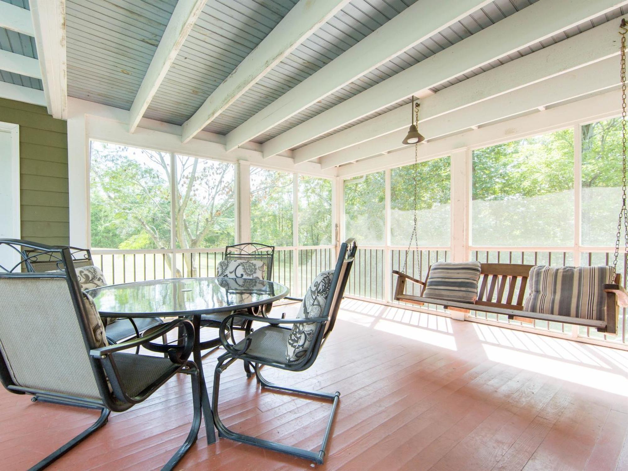 Montfair Resort Farm Crozet Room photo