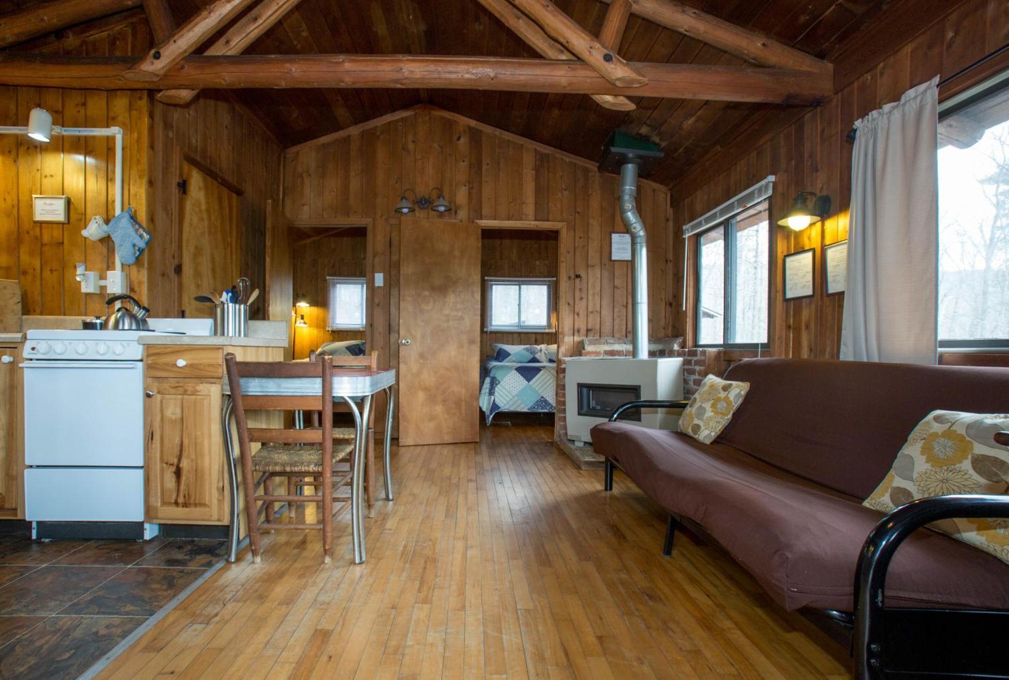 Montfair Resort Farm Crozet Room photo